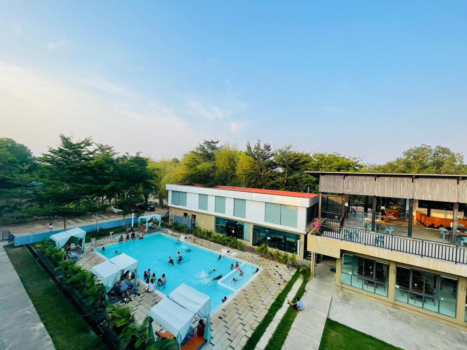 Wh Hotel & Service Apartment Thanlyin Экстерьер фото