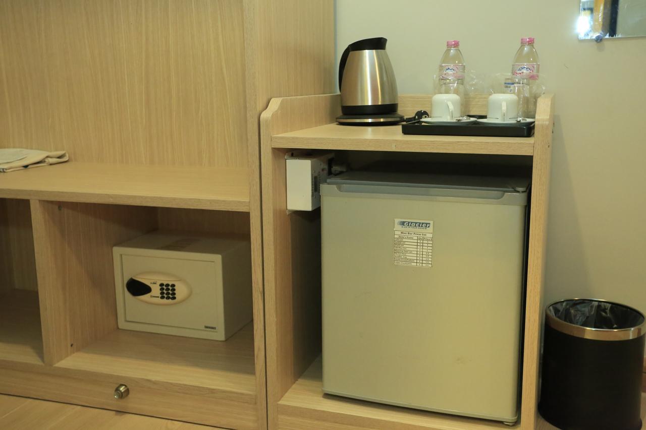 Wh Hotel & Service Apartment Thanlyin Экстерьер фото