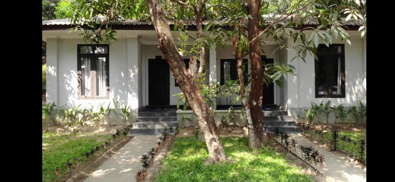 Wh Hotel & Service Apartment Thanlyin Экстерьер фото